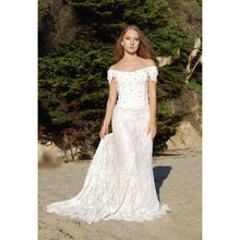 Load image into Gallery viewer, French Lace Wedding Dress, One of a kind! - Sara Lauren USA
